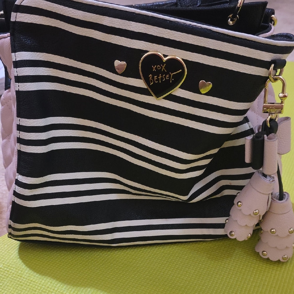 Betsy Johnson Handbag Black/white/pink With Gold Hardware